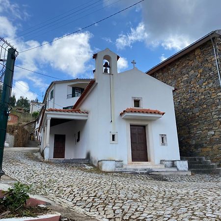 Isabel House Alojamento Rural Пампілльоза-да-Серра Екстер'єр фото
